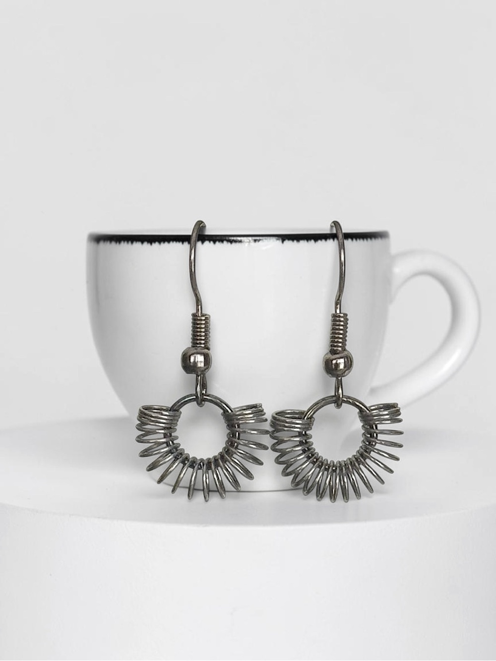 5 For $25💫Alternative Gunmetal Coiled Spring Dangles Earrings